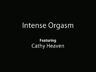 Juggy Woman In Sexy Undergarments Cathy Heaven Masturbates...